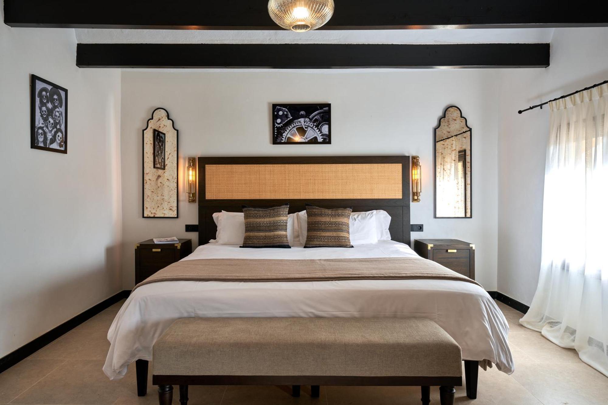Superior King Room,1665402002:JPEG